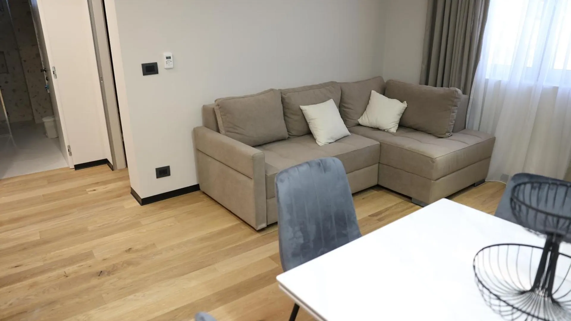 Tirana Premium Apartment 2 0*,  Albania